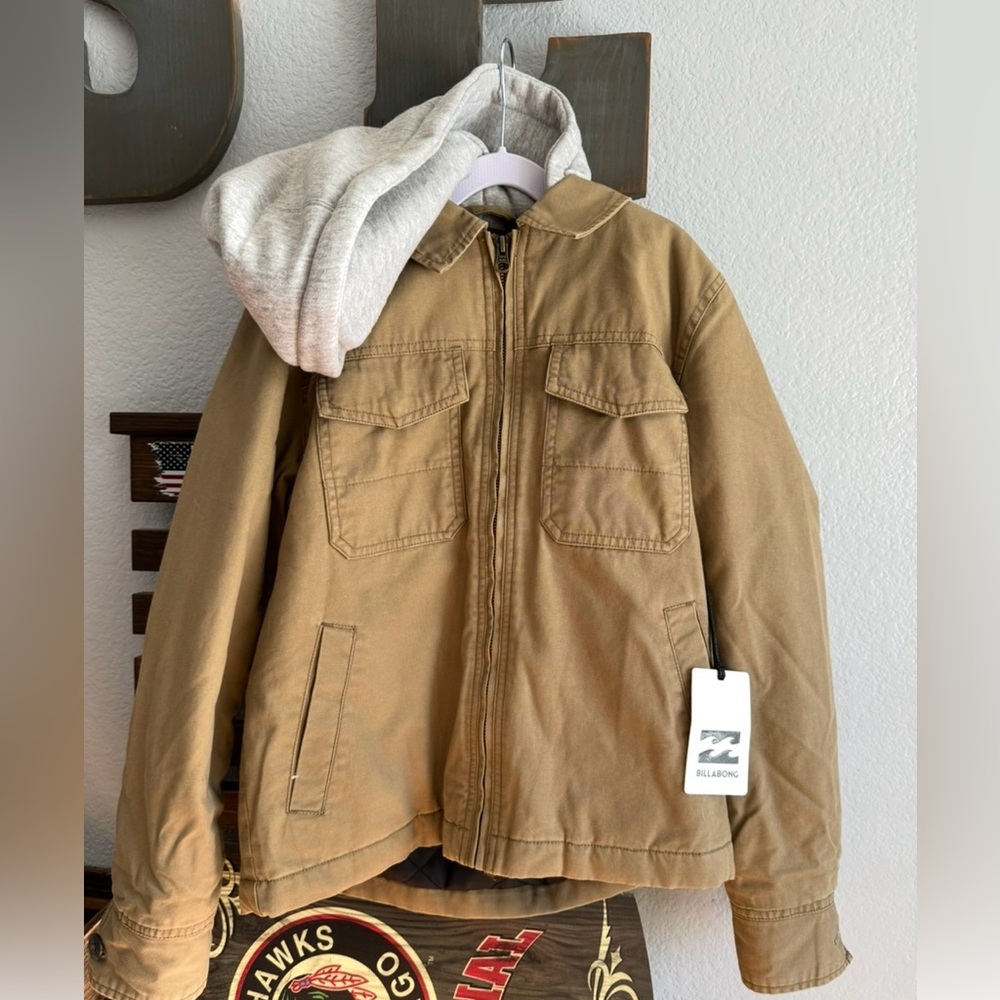 BILLABONG BOYS SMALL NWT HOODED JACKET
